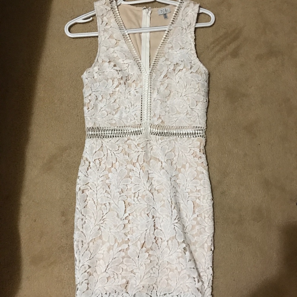 White lace dress (Tobi)